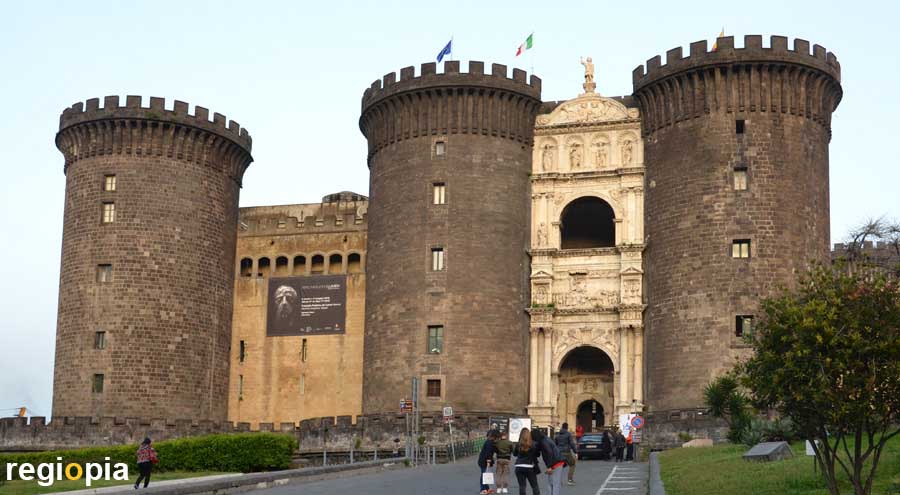 Castel Nuovo Neapel