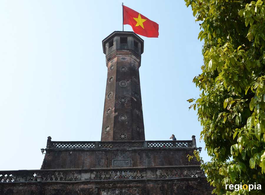 Flaggenturm Hanoi