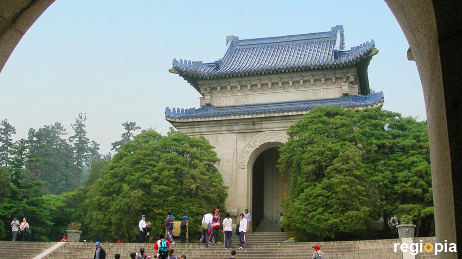 Sun Yatsen Mausoleum Nanjing